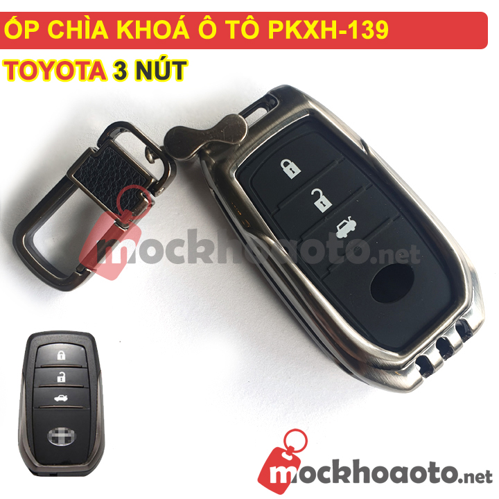 Ốp bảo vệ chìa khóa xe Toyota 3 nút bằng inox cao cấp sang trọng PKXH-139